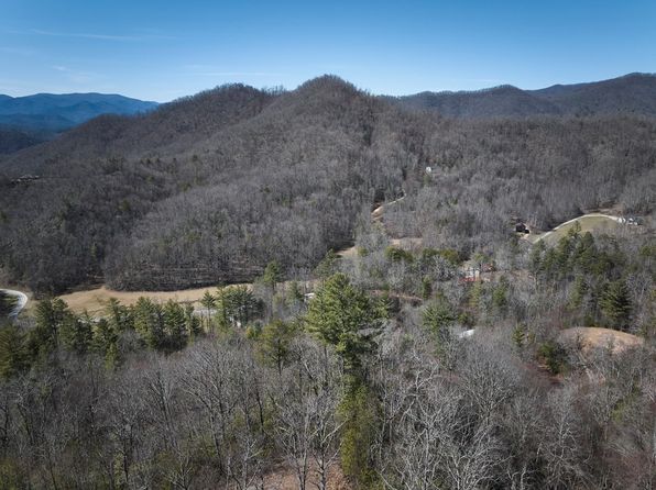 846 Legacy Ln, Robbinsville, NC 28771