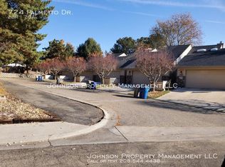 724 N Palmetto Dr, Eagle, ID 83616