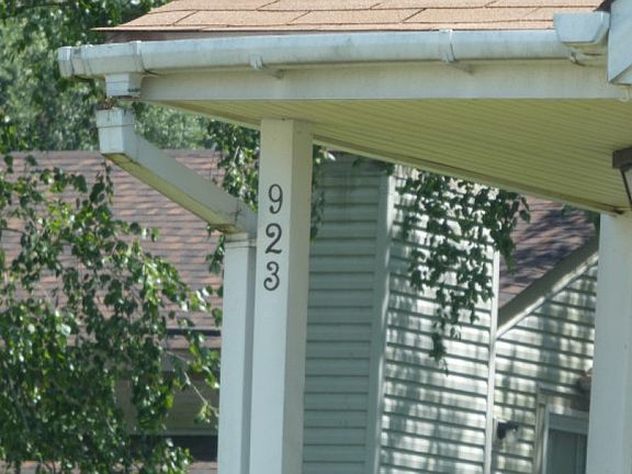 5th image of 923 Campion Ct