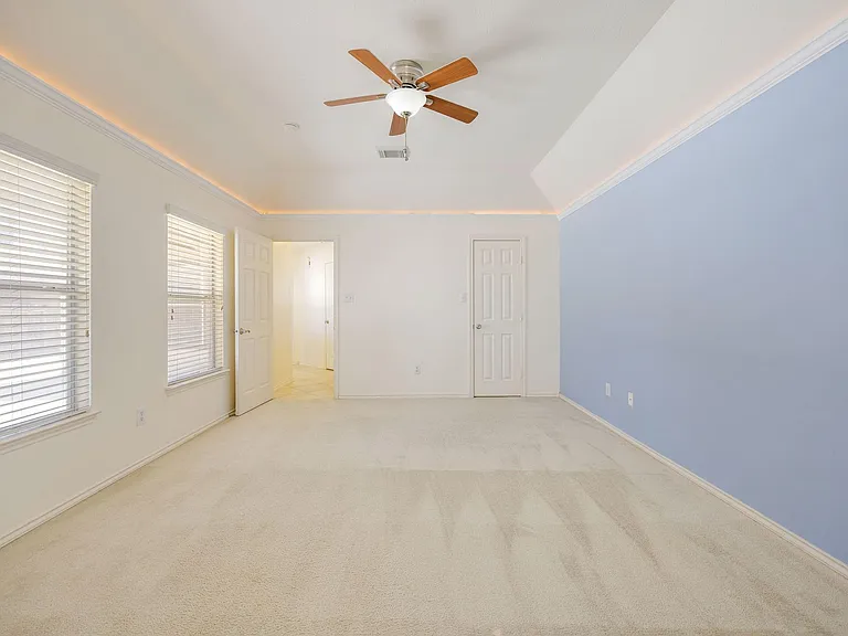 20602 Naples Terrace Ln — Photo 11