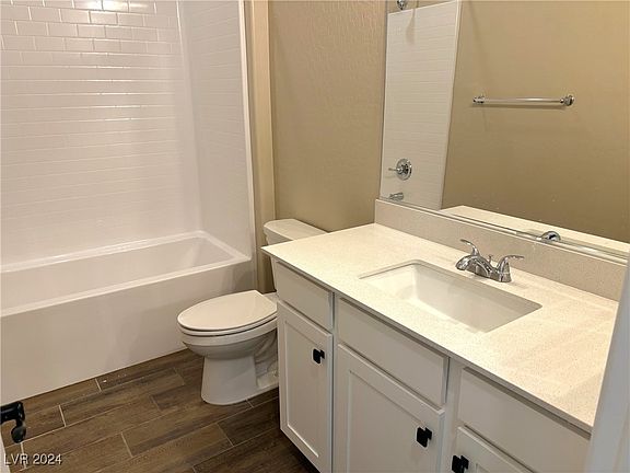 5th image of 6025 Vivanco St