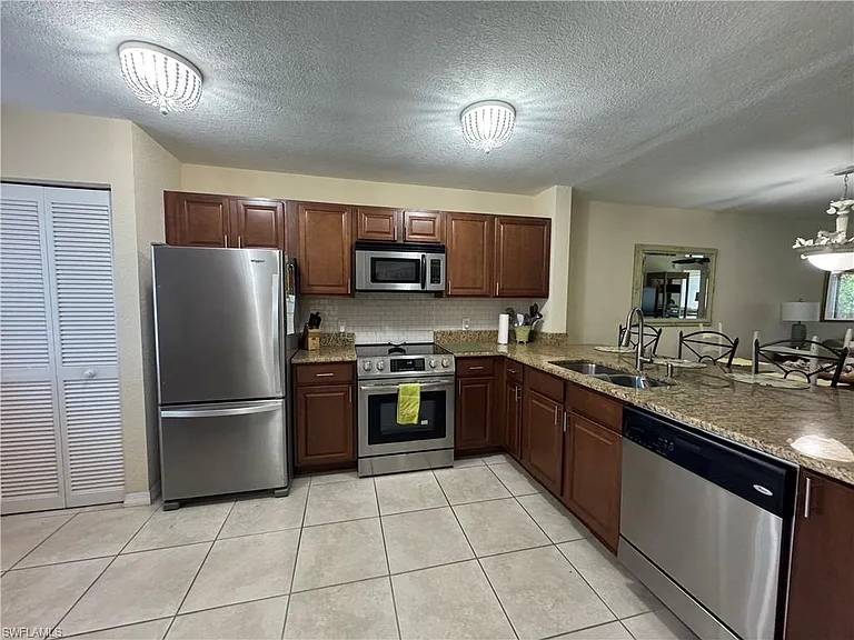 3062 Sandpiper Bay Cir #K102 — Photo 9