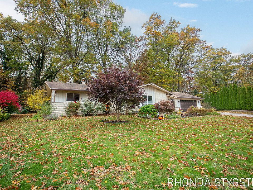 1st image of 638 Oak Valley Dr