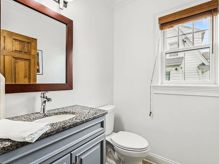 10 Nautilus Pl — Photo 8