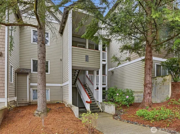 18501 SE Newport Way #H136, Issaquah, WA 98027