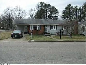 1st image of 3300 Sussex Dr