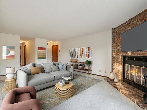 5th image of 14372 Fairway Dr #0