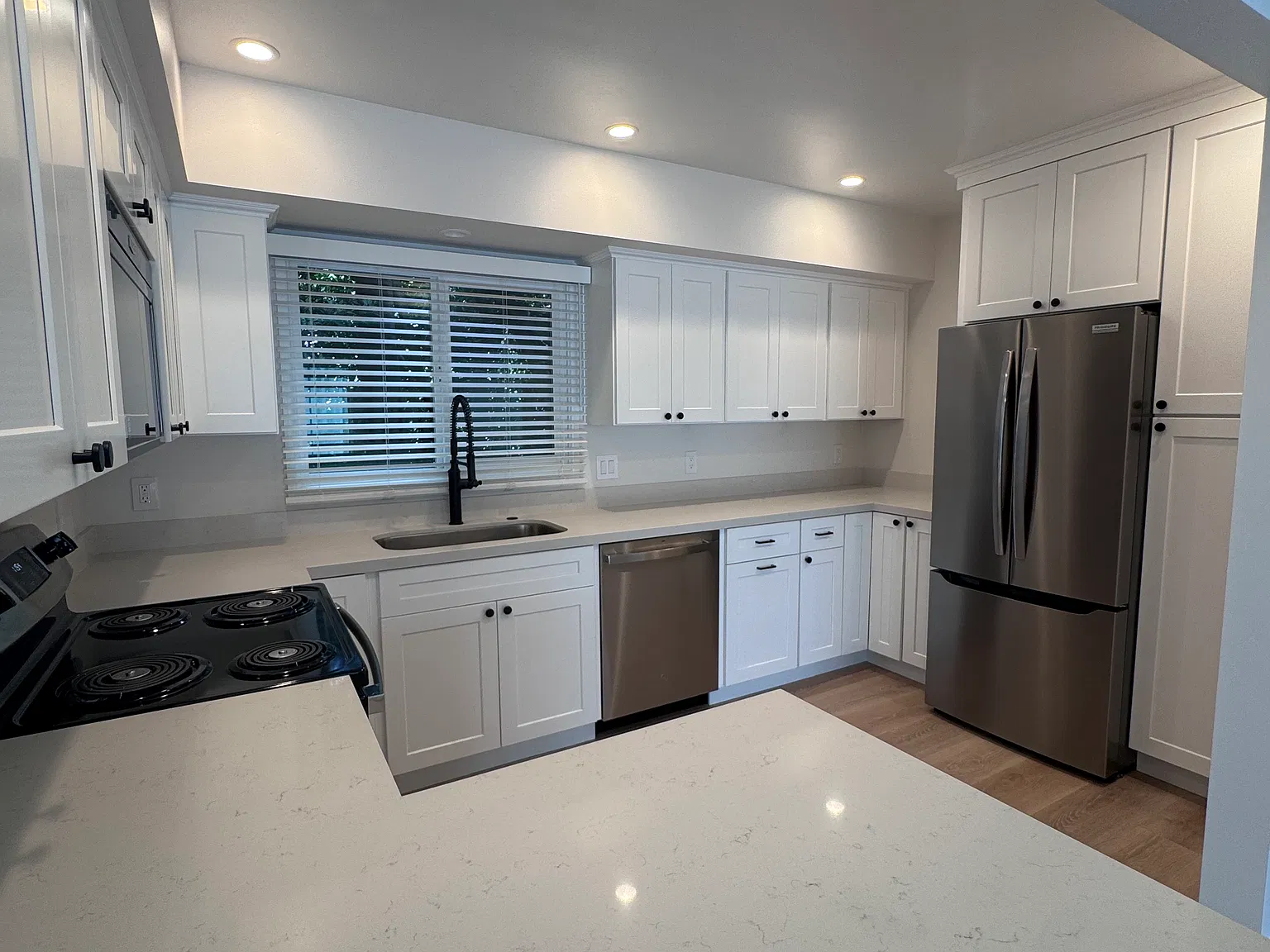 2 bed, 650 sqft, $3,600 — Photo 4