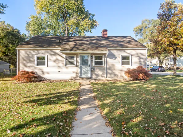 419 E Indiana Ave, Chesterton, IN 46304