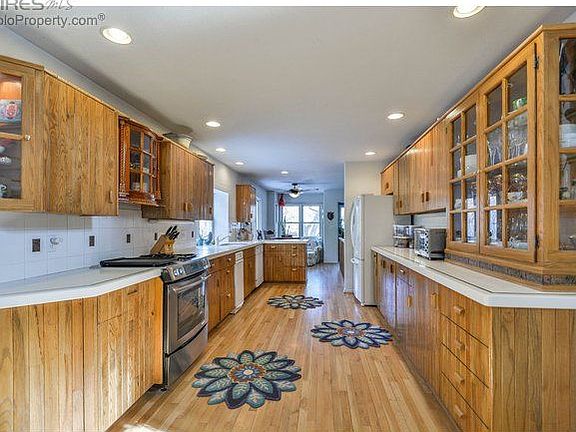 3rd image of 8158 Woods Rose Ln