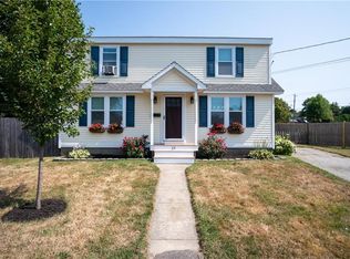 13 Rosedale Ct, Middletown, RI 02842