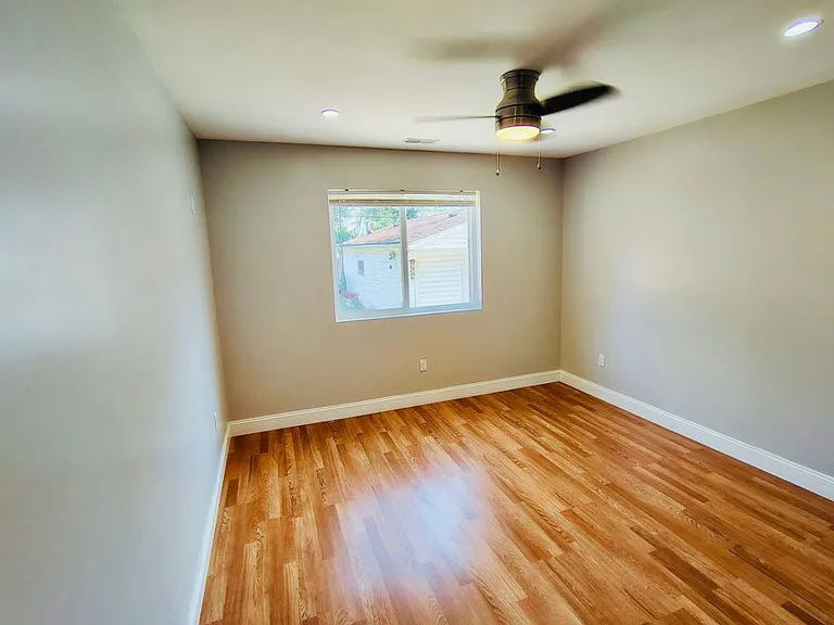 8781 Albany Ave — Photo 5