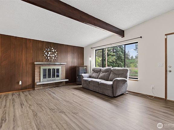 4th image of 605 S 304th Street