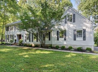 9 Warren Cutting Rd, Chester, NJ 07930