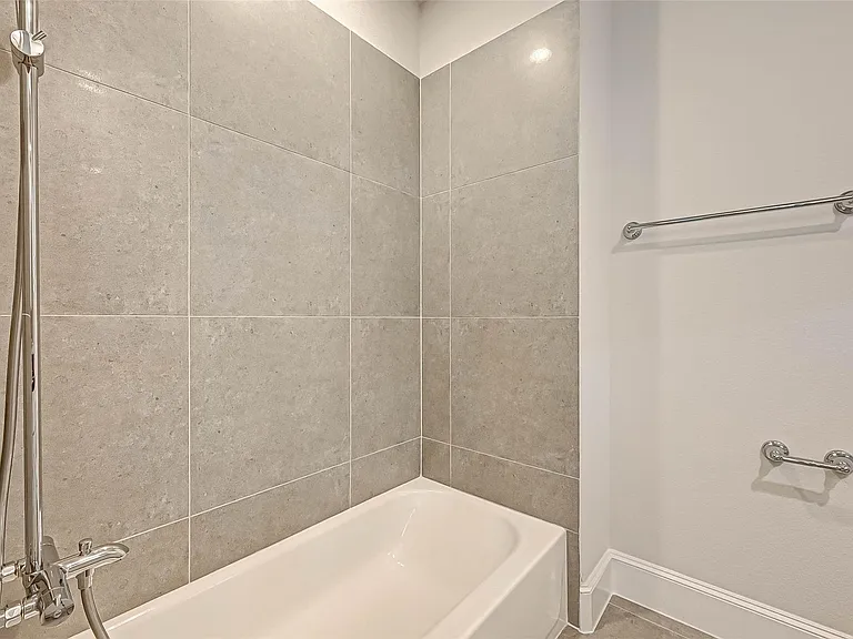 2234 Lou Ellen Ln #A — Photo 15