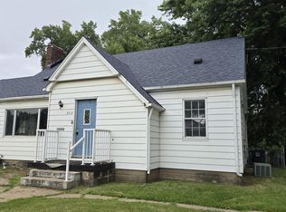 2412 Avenue Of The Cities, Moline, IL 61265