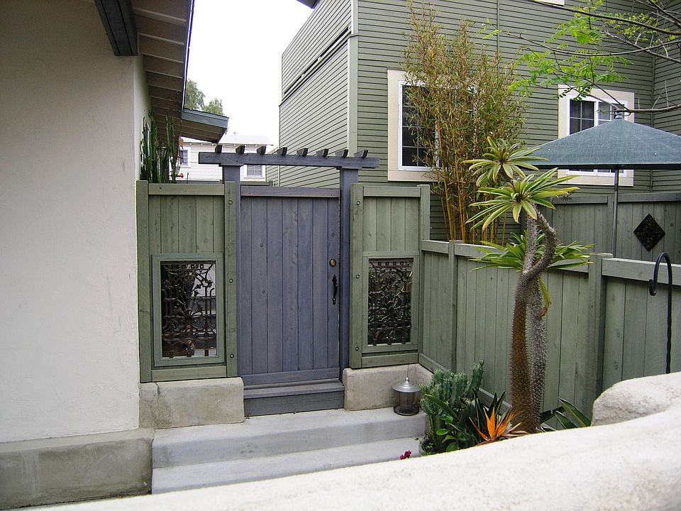 1st image of 4454 Maryland St