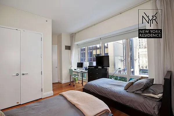 Rented by New York Residence | media 20