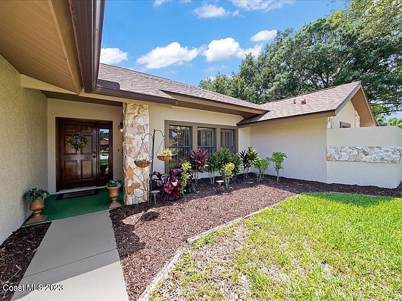 5th image of 2200 Hamlet Dr