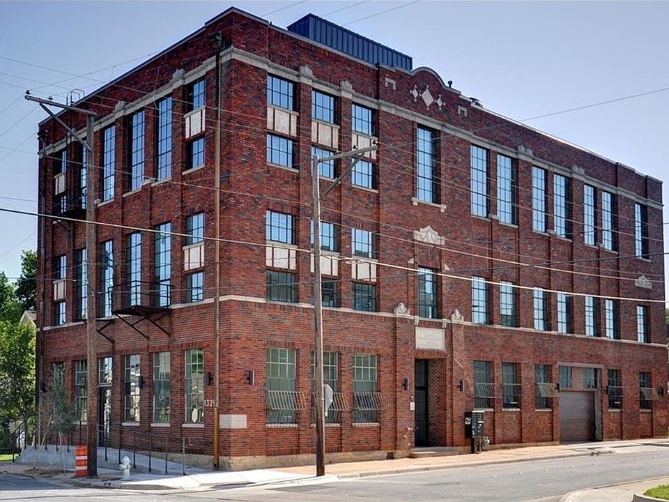 1st image of 1329 College Ave #220