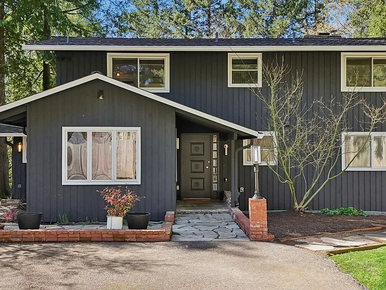 260 NW 114th Ave — Photo 1
