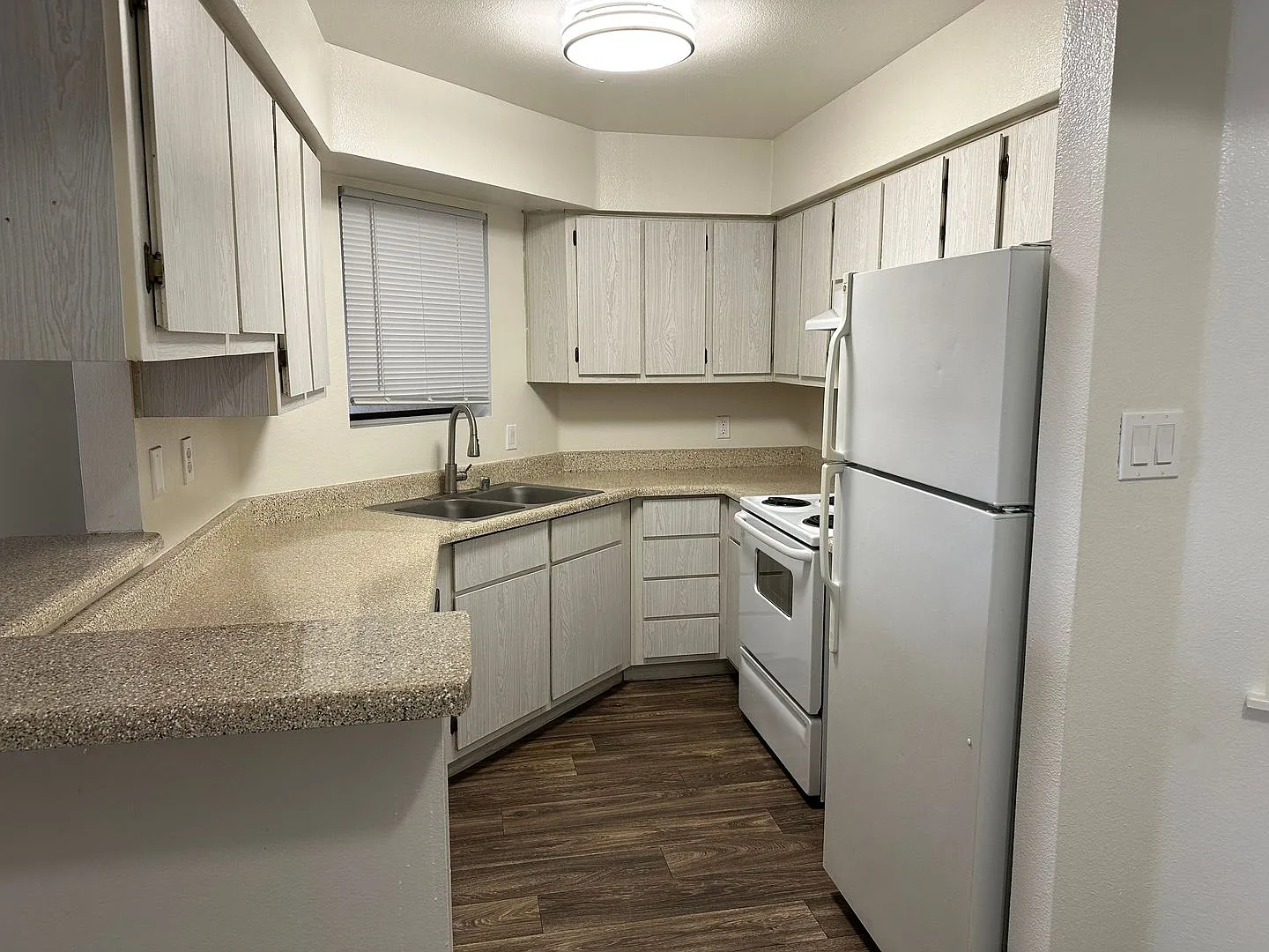 Tempe La Mirage Apartments — Photo 4