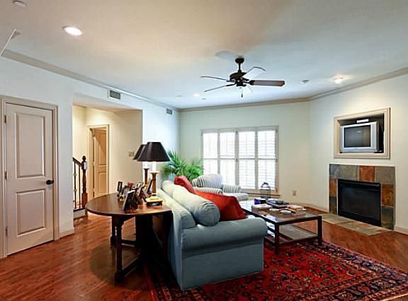 2nd image of 3418 McFarlin Blvd APT B