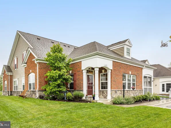 4 Harpers Mill Way, Lovettsville, VA 20180