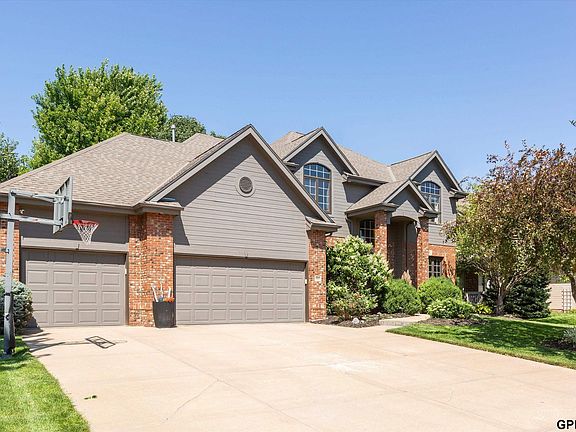 4th image of 3614 S 185th Ave
