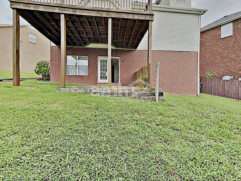 221 Scarlet Ridge Ct — Photo 17