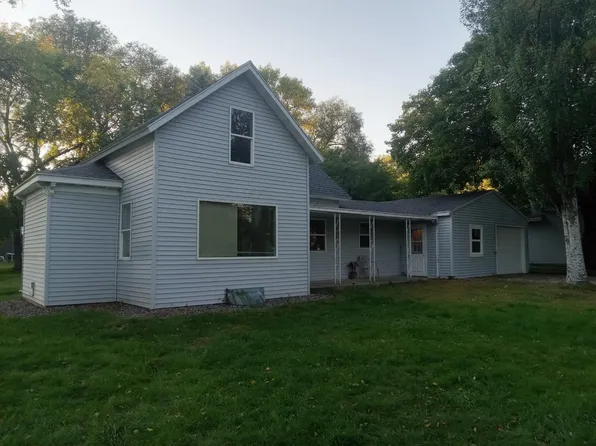 1209 14th St, Clarkfield, MN 56223