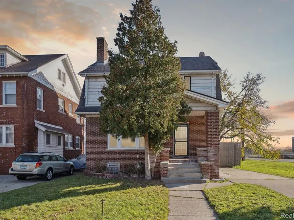 91 Puritan St, Highland Park, MI 48203