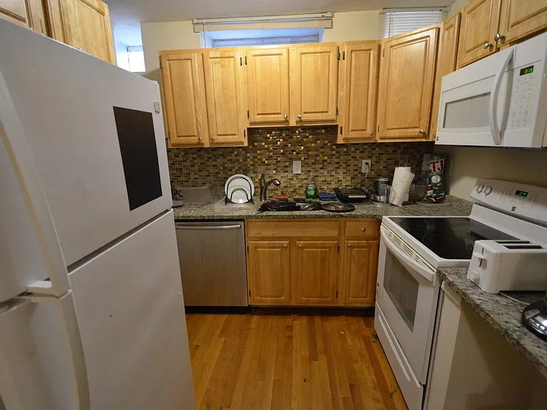 26 Edgerly Rd #B — Photo 5