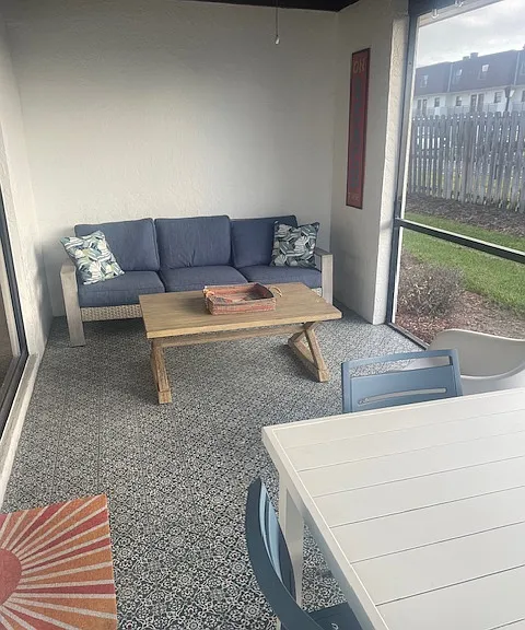 Screened in Porch