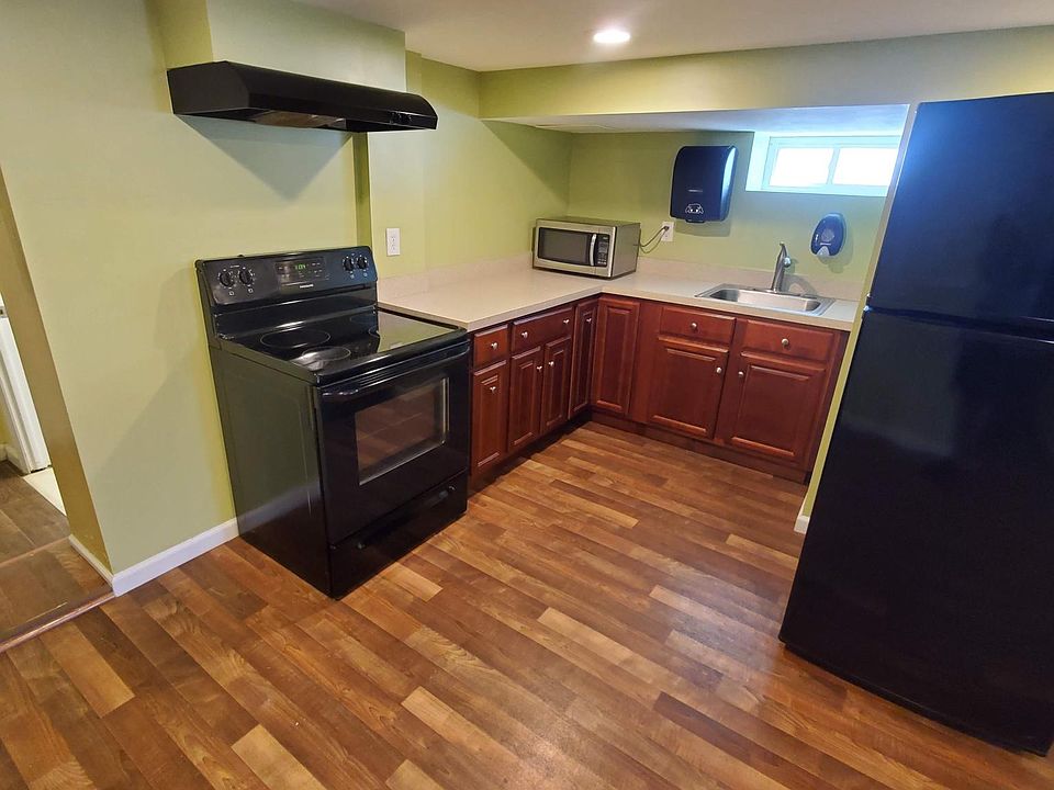 1st image of 24 Roberts Ave