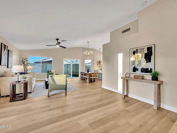 5th image of 7846 W SOLANO Drive