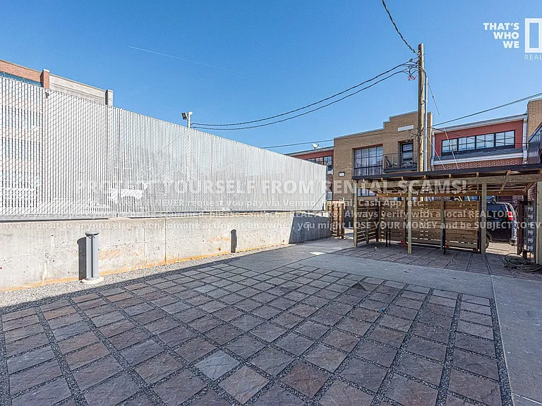 315 N Eureka Aly #5 — Photo 15