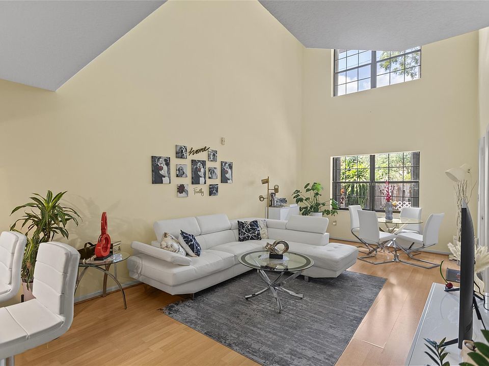 1st image of 385 City View Drive #3