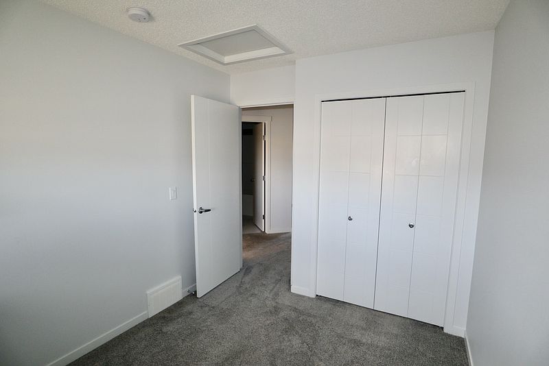 Edmonton Townhouse for rent - 3 Bedrooms — photo 16