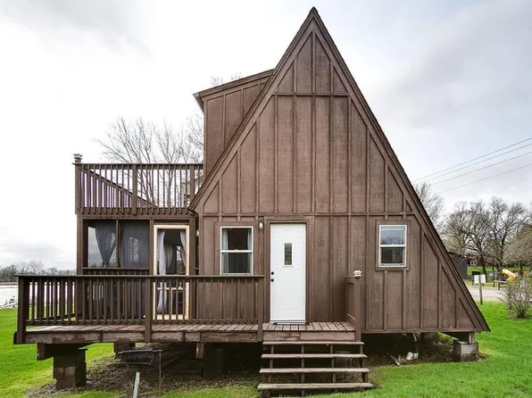 10950 120th St NW #12, Annandale, MN 55382