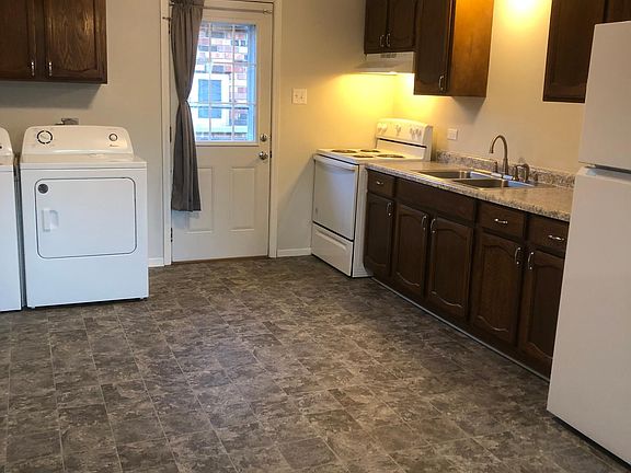 2nd image of 147 N Van Buren Ave APT 2
