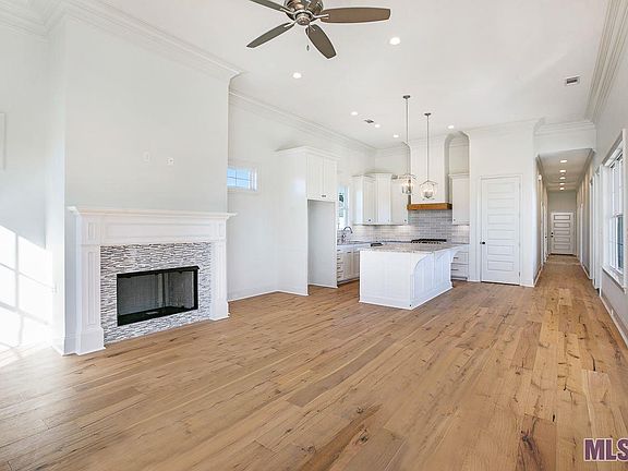 3rd image of 538 Turnberry Way