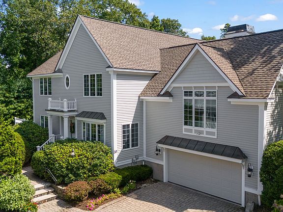 4th image of 20 Nantucket Drive
