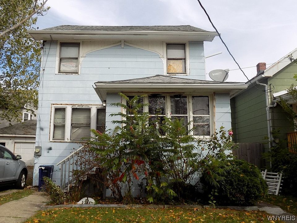 1st image of 121 Henrietta Ave