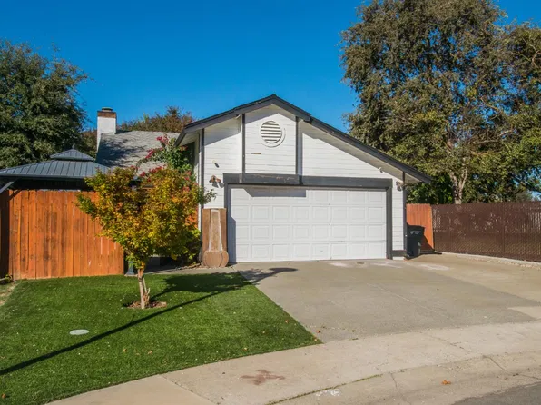 27 Waterfront Ct, Sacramento, CA 95831