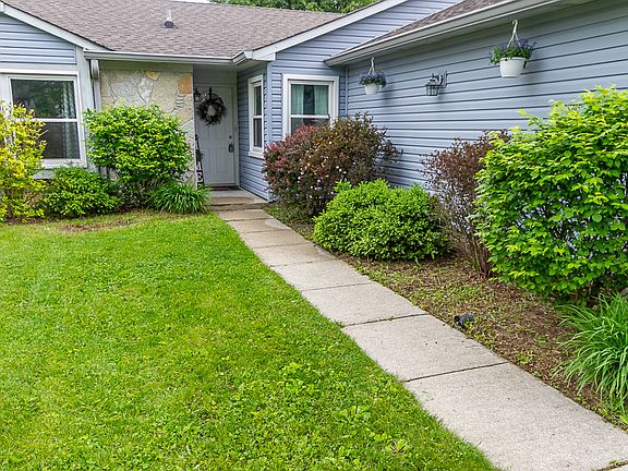 5th image of 5144 Carob Ct