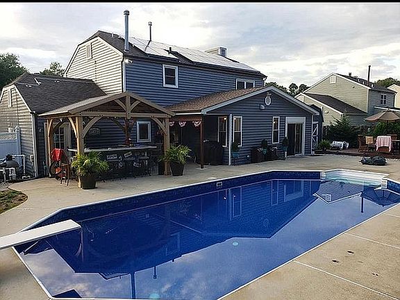 2nd image of 611 Haifa Ct