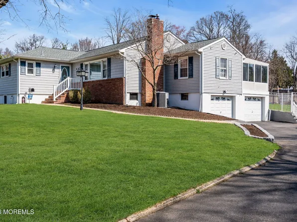 68 Leedsville Drive, Lincroft, NJ 07738