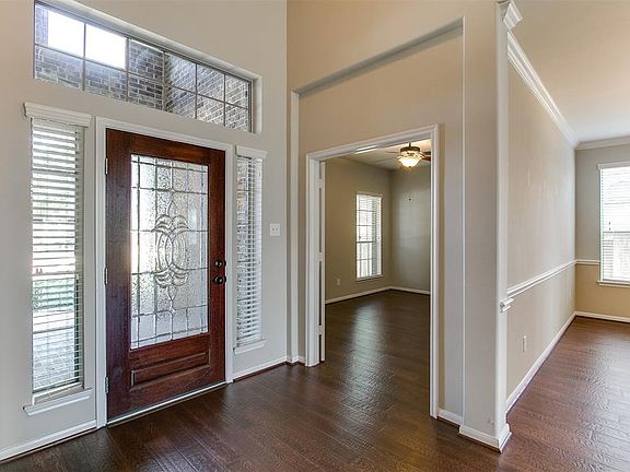 4th image of 10114 Sandhill Pine Ct