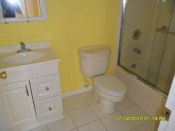2nd image of 5065 Chaves Cir
